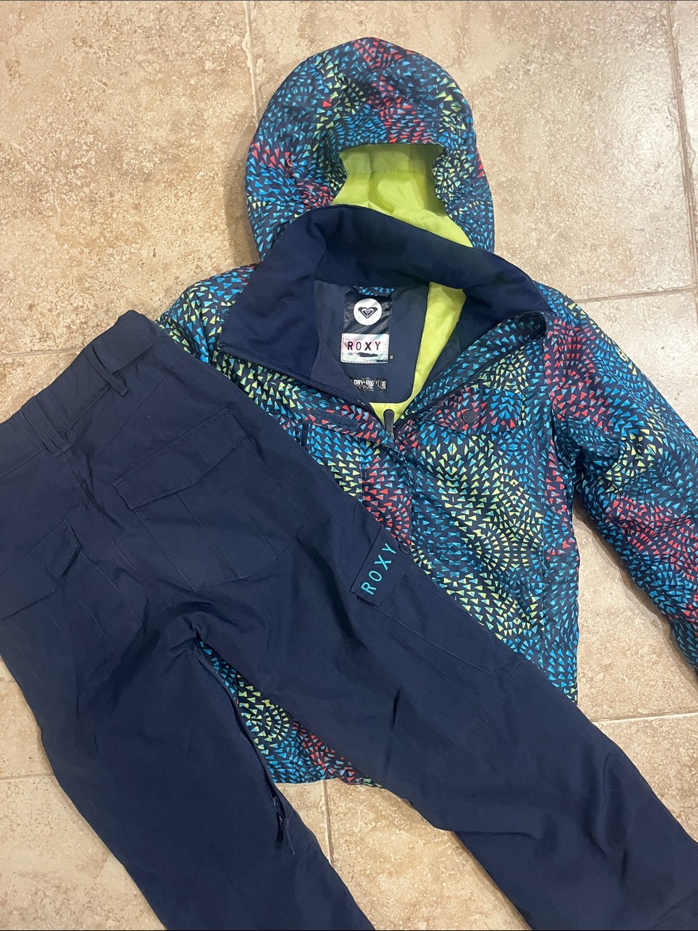 Roxy Girls' Snowboard / Ski Navy Blue Multi Hooded Puffer Jacket